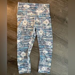 Lululemon Wunder Under Hi Rise Legging Blurry Belle Multi Stripe
Blue